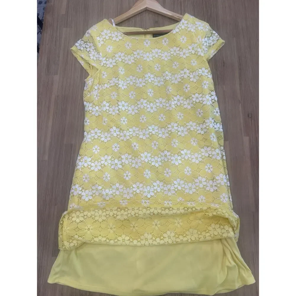 Y2K Yellow with Lace Overlay Dress - Size Medium - Picture 6 of 9